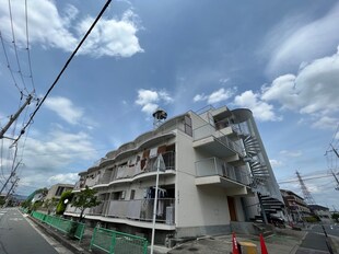 三和１６マンションの物件外観写真